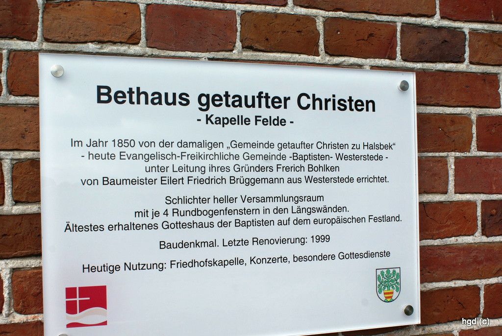 Informationstafel zur Geschichte des Bethauses Felde